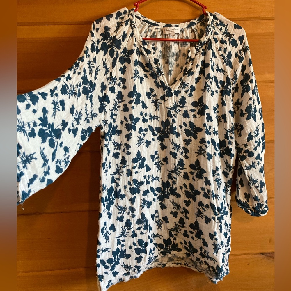 Michael Stars blue & white floral blouse • gauzy 100% cotton • size XS • NWOT 😍
